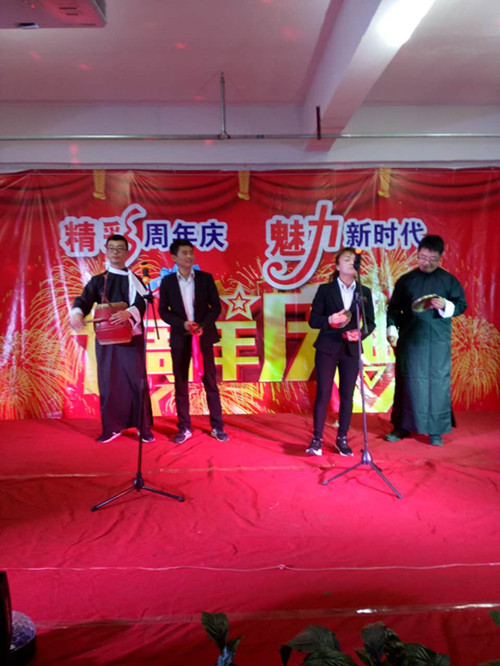 寧陽(yáng)新時(shí)代商廈一周年店慶晚會(huì)落幕！