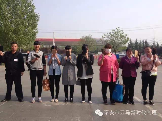 青春不言敗，愛拼才會(huì)贏。五馬店春季拔河比賽實(shí)況記錄！